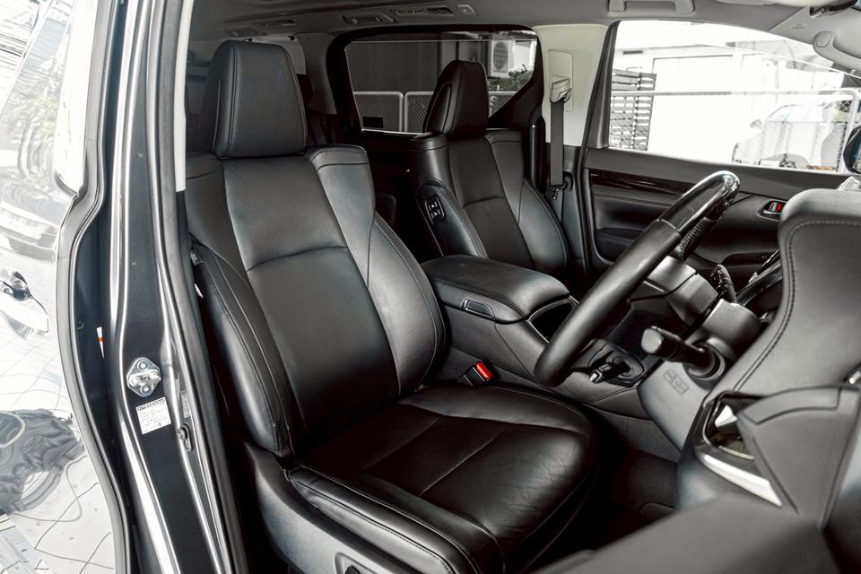 ⚡Toyota Alphard 2.5 SC Package ปี 2016 รถตัวท๊อปสุด เจ้าของเดียว รูปที่ 10