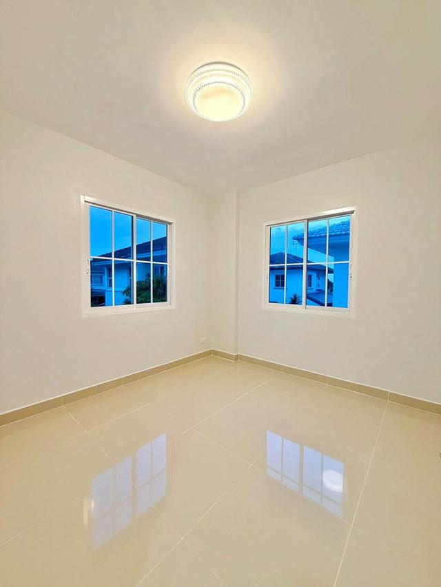 หมู่บ้านชลลดา ซอยวัดลาดปลาดุกบ้านเดี่ยว 2 ชั้น ตกแต่งใหม่พร้อมอยู่ หน้าบ้านไม่ชนใคร โครงการคุณภาพ 16