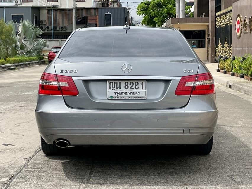 MERCEDES BENZ E250 1.8 CGI BlueEFFICIENCY Avantgarde โฉมW212 ปี 2011 มือเดียวไมล์น้อย 4