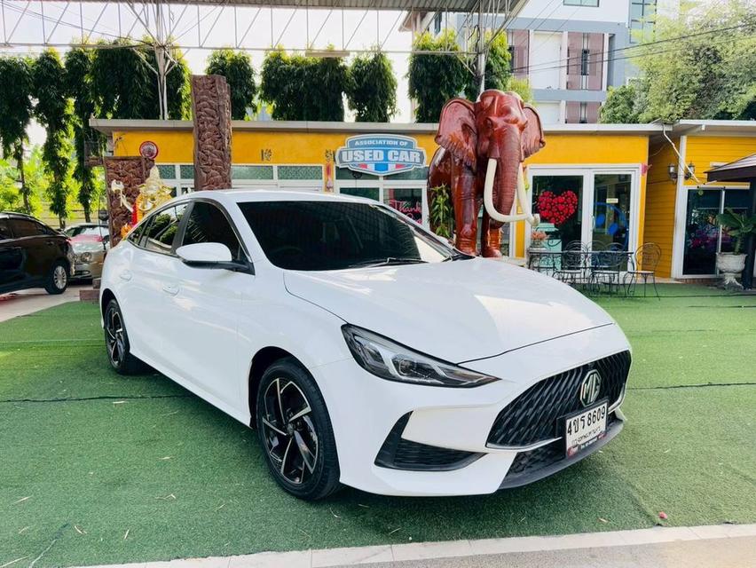 MG 5 เครื่อง1.5 cc. รุ่นD เกียร์ AUTO ปี 20224 #รถไมล์แท้100%คะวิ่งน้อยมากๆๆคะ วิ่งมาแค่22,xxxกิโลคะ มีวารันตรีศูนย์ถึง ปี2026