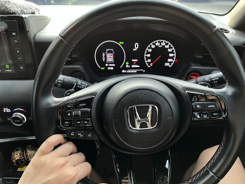  ปี2022/23 Honda HR-V 1.5 e:HEV RS รุ่นท็อปสุด รถบ้าน มือเดียว เข้าศูนย์ฮอนด้าทุกระยะ 11