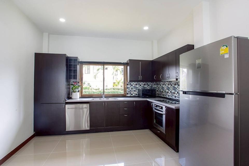 บ้านใหม่สามห้องนอนพร้อมสระว่ายน้ำส่วนตัวสุดหรูดูดีใกล้เมืองสุดสุด 6