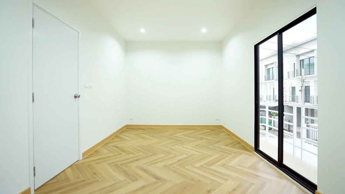 หมู่บ้านแอทไนซ์ วัชรพล-เทพรักษ์ ซ.วัชรพล 9 13