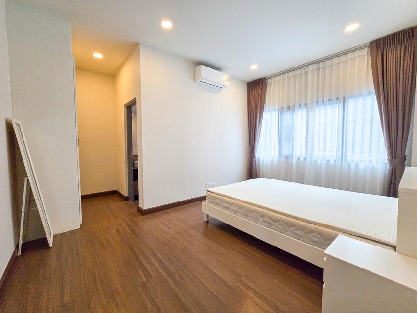 ให้เช่า บ้านเดี่ยว 𝐓𝐡𝐞 𝐂𝐢𝐭𝐲 𝐁𝐚𝐧𝐠𝐧𝐚 ใกล้ Mega Bangna หันหน้าทิศเหนือ 4ห้องนอน 1ห้องแม่บ้าน ตกแต่งสวย พร้อมเข้าอยู่ 16