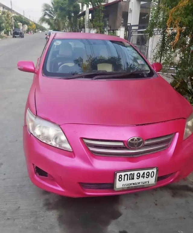 Toyota Corolla Altis สีชมพู 2