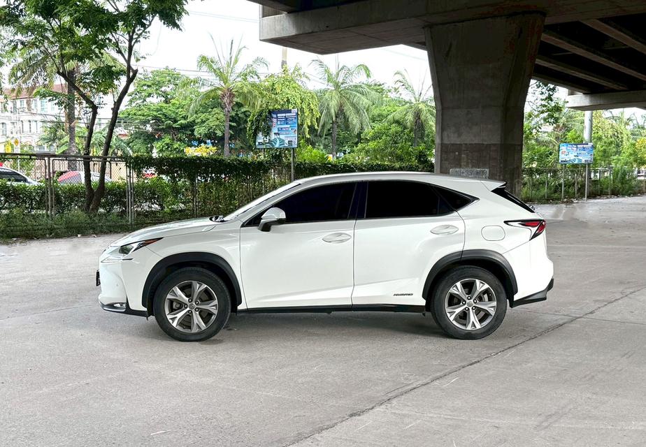 2016 Lexus NX300h 2.5 Luxury รับประกันแบตไฮบริด รูปที่ 5