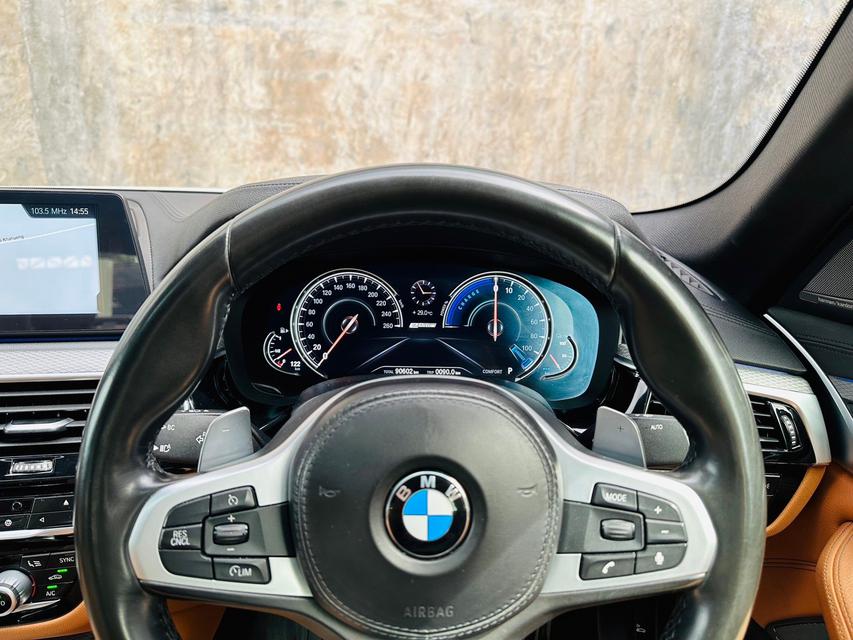 2018 BMW SERIES 5, 530e Plug-in Hybrid M Sport โฉม G30 4