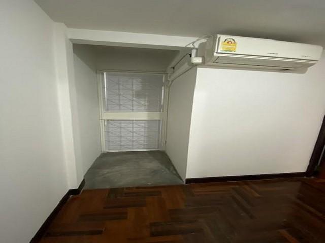 PB5693 ให้เช่าทาวน์เฮ้าส์ ซอยลาดพร้าววังหิน83 หมู่บ้านชัยภัทร บ้านพร้อมเข้าดู เดือนตุลาคม 10