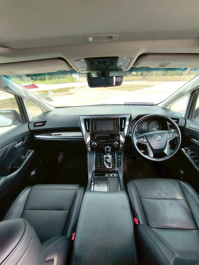 TOYOTA VELLFIRE 2.5V 2018 11