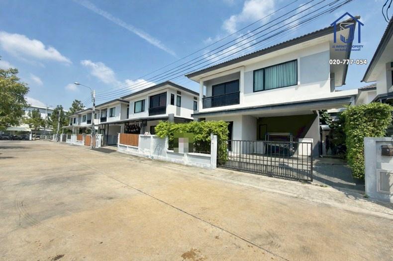 ขายบ้านแฝด 2 ชั้น หมู่บ้านบริทาเนีย บางนา-สุวรรณภูมิ กม.26  ถนนวัดบางบ่อ ใกล้มอเตอร์เวย์กรุงเทพ–ชลบุรี เมกาบางนา 2