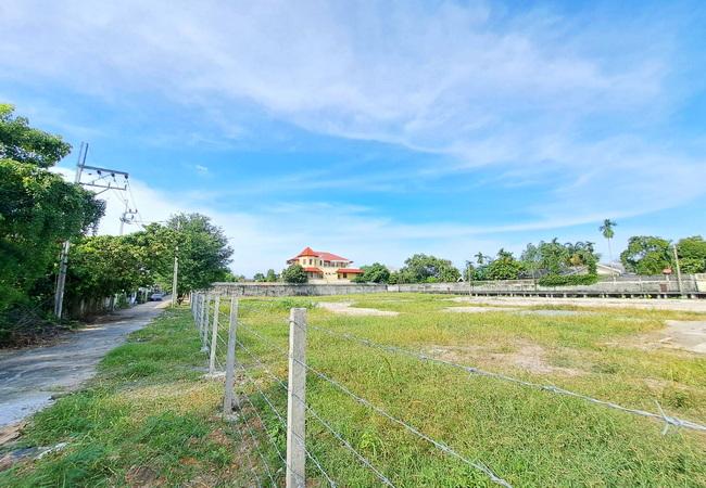 ขายที่ดิน ซอยรามคำแหง 84 ถนนรามคำแหง เนื้อที่ 2 ไร่ แปลงริม ถมแล้ว 8