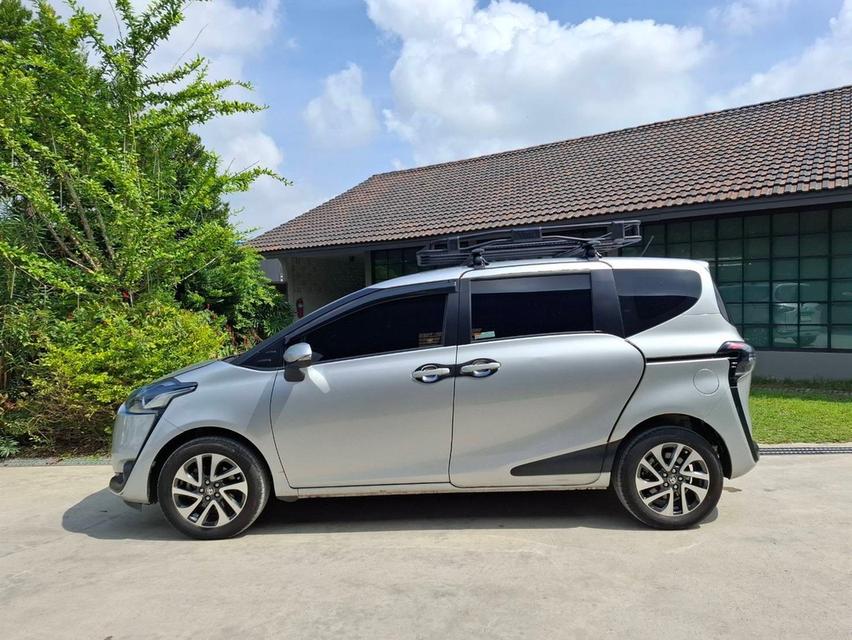 รหัสรถ KN4401 TOYOTA SIENTA 1.5 V ปี 2017 8