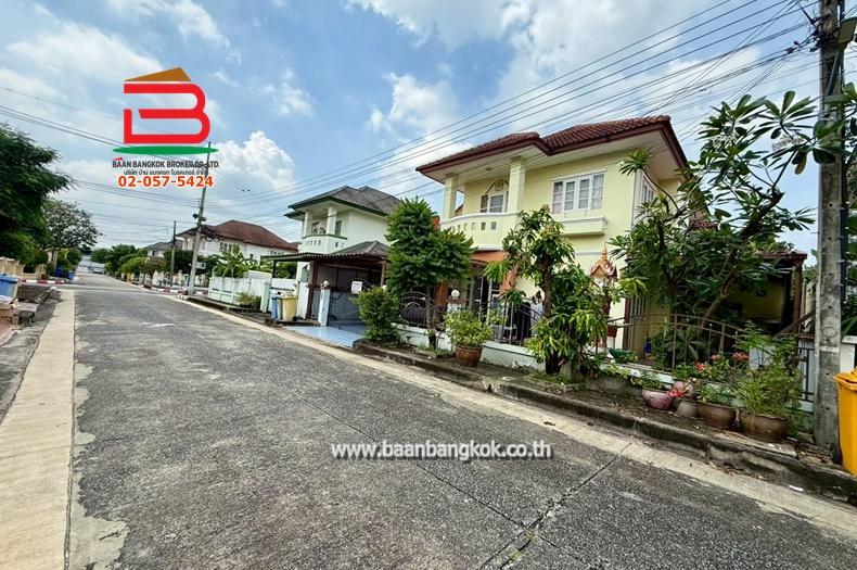 บ้านเดี่ยว หมู่บ้าน ประดับดาว 1-4 ท่าอิฐ เนื้อที่ 50.8 ตร.ว (ใกล้ BTSสายสีม่วงสถานีบางรักน้อย) ถนนรัตนาธิเบศร์ ตำบลท่าอิฐ อำเภอปากเกร็ด นนทบุรี 12