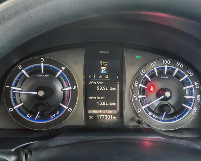 2018 TOYOTA INNOVA 2.8G CRYSTA ดีเซล 5