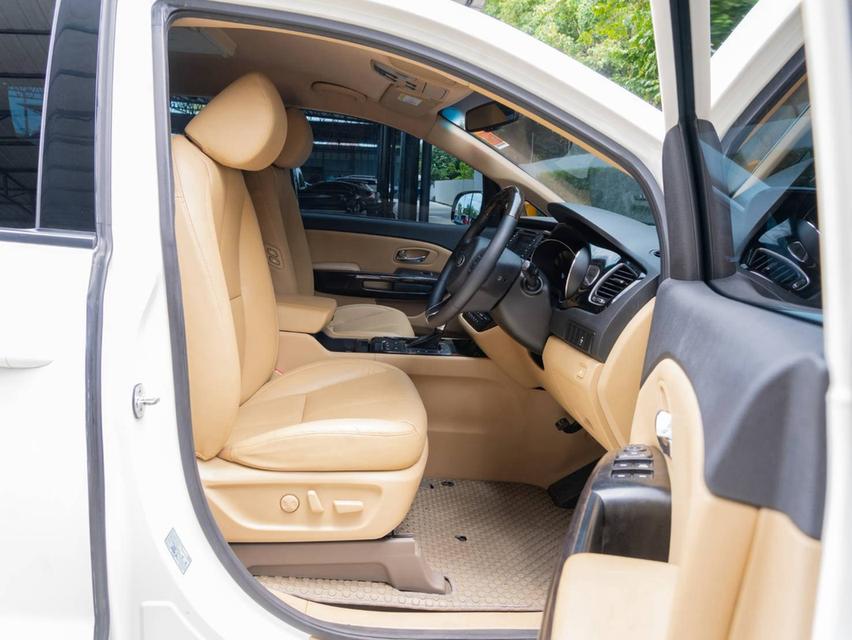 Kia Grand Carnival 2.2 EX ปีจด 2017 รูปที่ 10