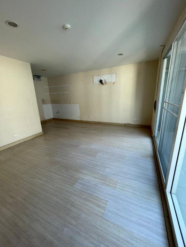 ขายคอนโด ดีไฟว์ คอนโดมิเนียม ชั้น3 ถ.นวลจันทร์ กรุงเทพมหานคร 2