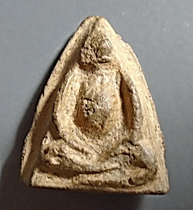 พระลึกลับ/ พระเนื้อดิน สามเหลี่ยมสมาธิ