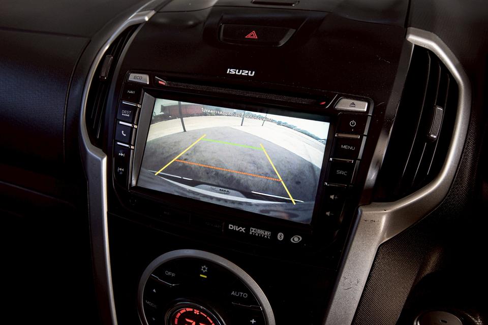 Isuzu Mu-X 3.0 DVD Navi สีขาว ปี 2015   รถบ้านสวย สนใจติดต่อ.099-2459121 เซลล์เอก   ราคา  579,000   บาท 11