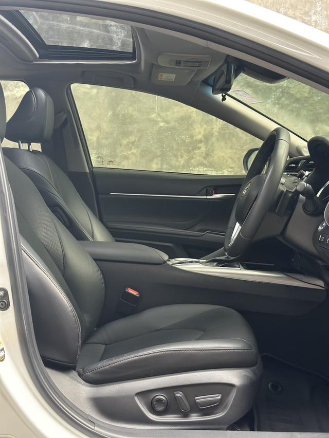 ‼️รถเข้าใหม่‼️ ✅ TOYOTA CAMRY 2.5 HEV PREMIUM ✅ ปี 2021 ✅ ไมล์ 60,000 km ✅ ราคา 898,000 บาทA ราชพฤกษ์ รูปที่ 8