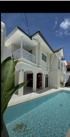 ขายบ้าน 2 ชั้น Pool Villa บางละมุง พัทยา 71 ตร.วา ใกล้โรงเรียน Satit ครัวไทยยุโรป สระส่วนกลาง