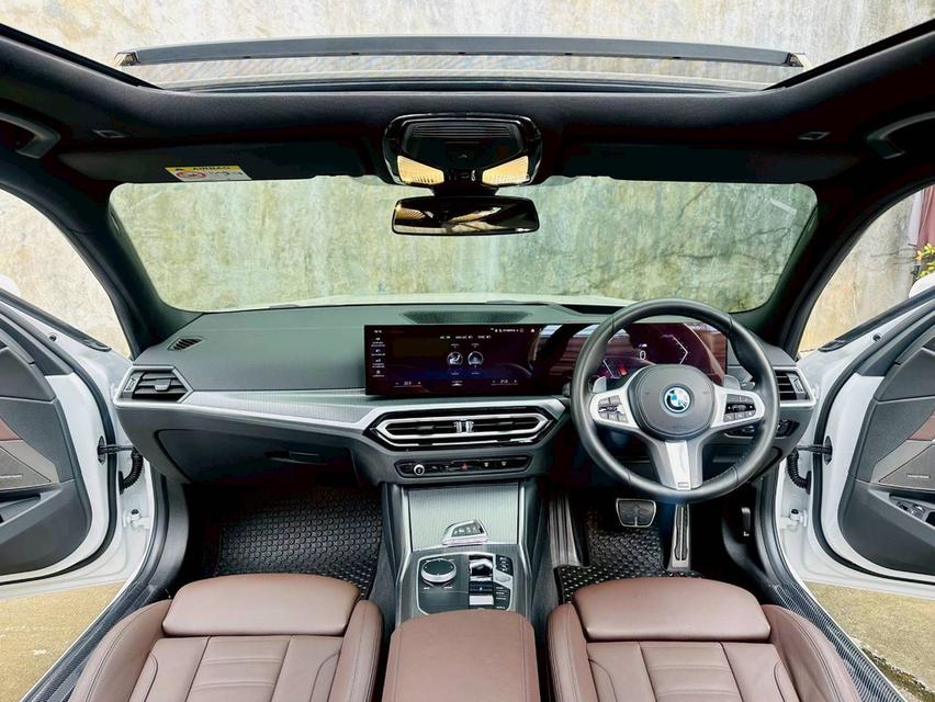2023 BMW 330e M Sport Plug-in Hybrid G20 LCI รถใหม่ BSI เหลือๆ 7