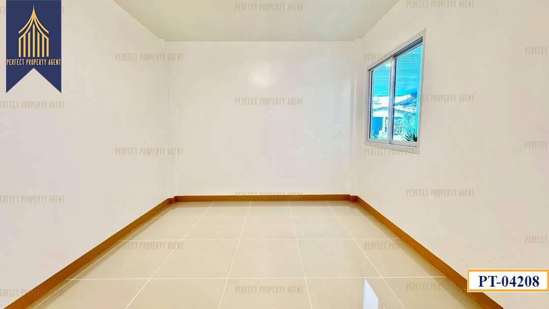 ทาวน์เฮ้าส์ชั้นเดียวบัวทอง 4 บางบัวทองราคาย่อมเยาว์ 7