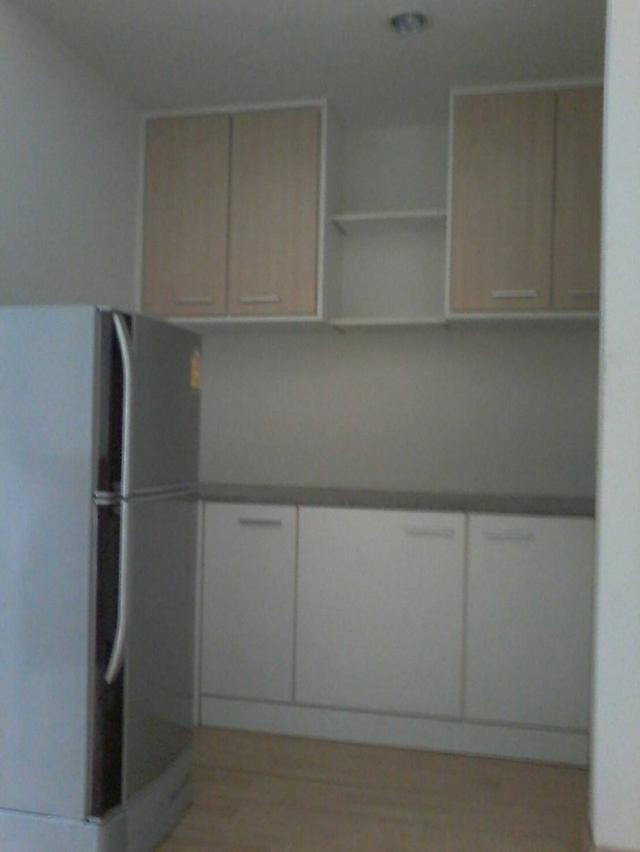 คอนโดดิไอริส ถนนศรีนครินทร์ 6