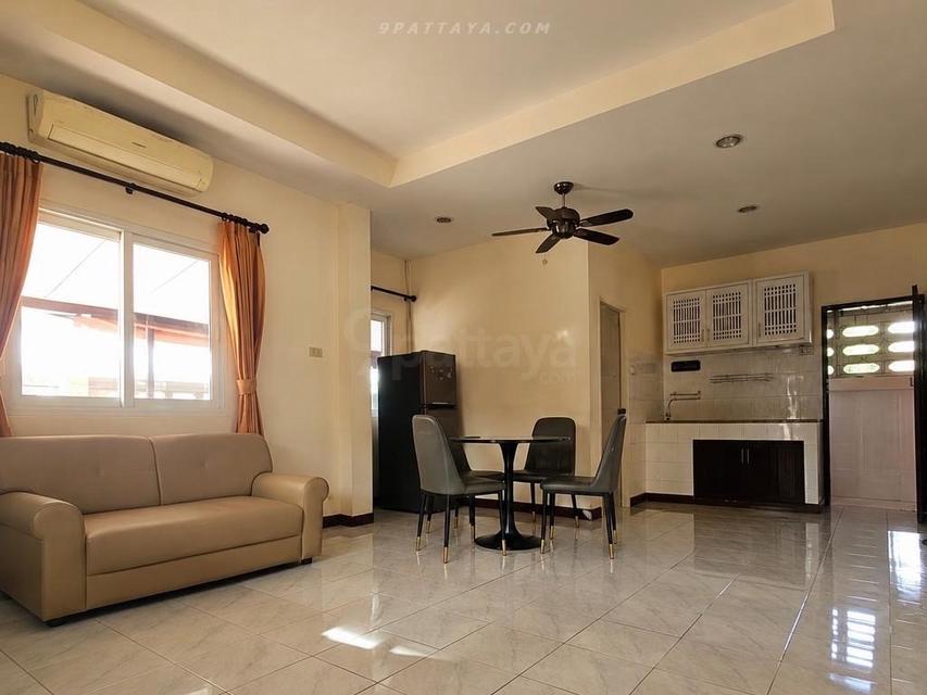 For Rent — Detached House at Thung Klom-Tan Man Soi 11, PattayaDetached house for rent with open space around the house, located at Thung Klom-Tan 4