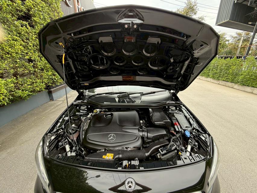 Benz GLA250 Amg 2019 Facelift ไมล์วิ่ง 108,000 km. เข้าศูนย์ทุกระยะ รถสวย จัดไฟแนนซ์ได้เต็ม 16