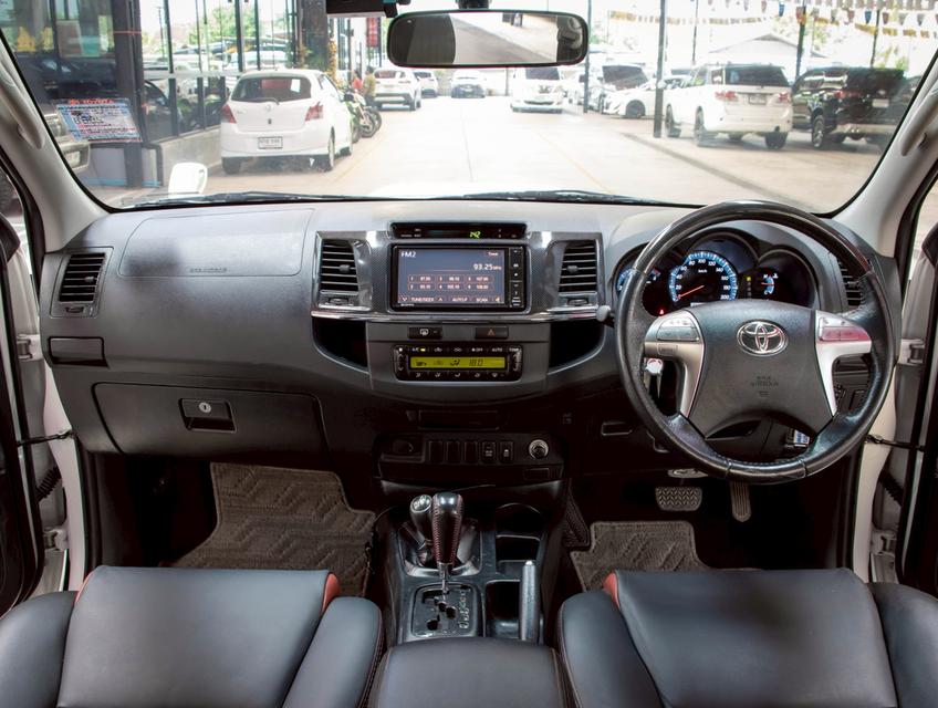 TOYOTA FORTUNER 3.0 TRD Sportivo 4WD ปี2014รถสายลุย สวยดุดัน โคตรคุ้ม 7