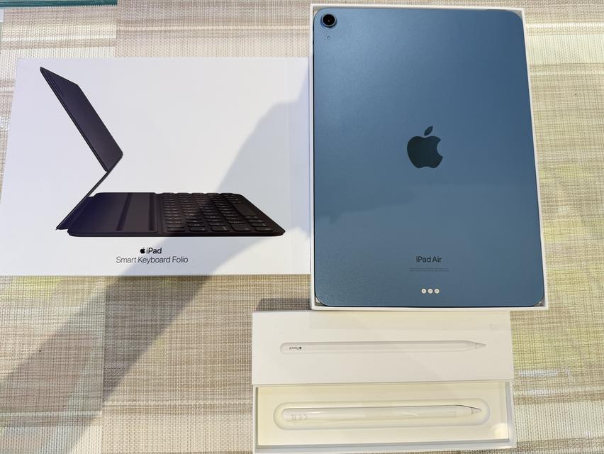 iPad Air5 Wi-Fi 256 ขายพร้อมคีย์บอร์ดและปากกาสภาพดีดีมาก รูปย่อยที่ 3