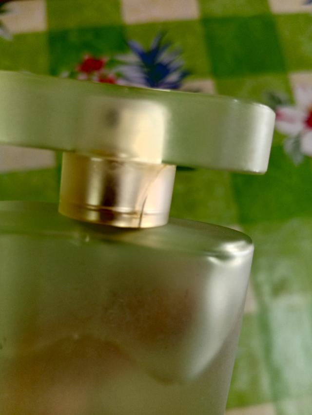 น้ำหอมแท้ราคาคุยกันได้ Estée Lauder Pure white linen light breeze edp 95ml ฝาแตกนิดนึงครับ รูปย่อยที่ 2