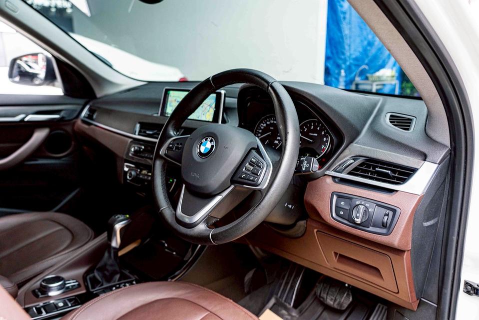 รหัสรถ NP9124 รุ่นรถ : BMW X1 SDRIVE18i XLINEปีรถ : 2017 10