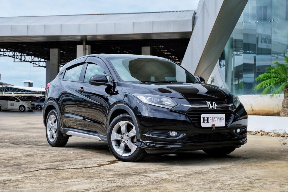 Honda HR-V 1.8 E ปี 2015 รถสวย ไมล์น้อย รถศูนย์ฮอนด้าขายเอง 1