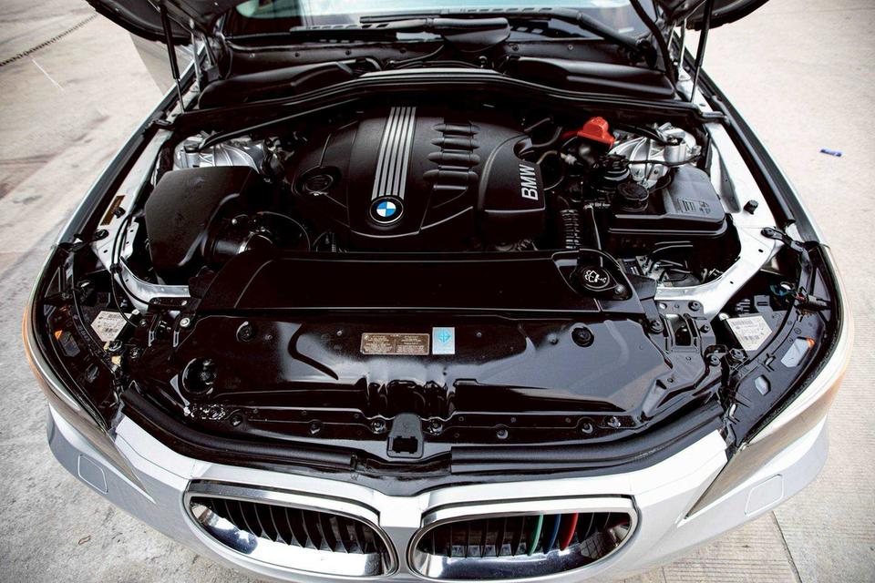BMW 520d (E60) ปี 2010 มือสอง รูปที่ 8