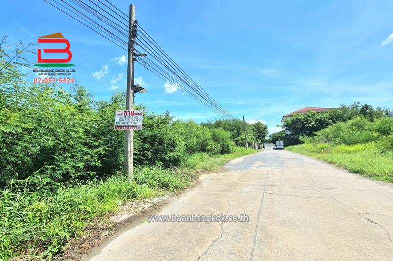 ที่ดินเปล่า หมู่บ้าน สุขทวี 19 เนื้อที่ 203 ตรว. ซอยบรมราชชนนี 76 แขวงศาลาธรรมสพน์ เขตตลิ่งชัน กรุงเทพมหานคร