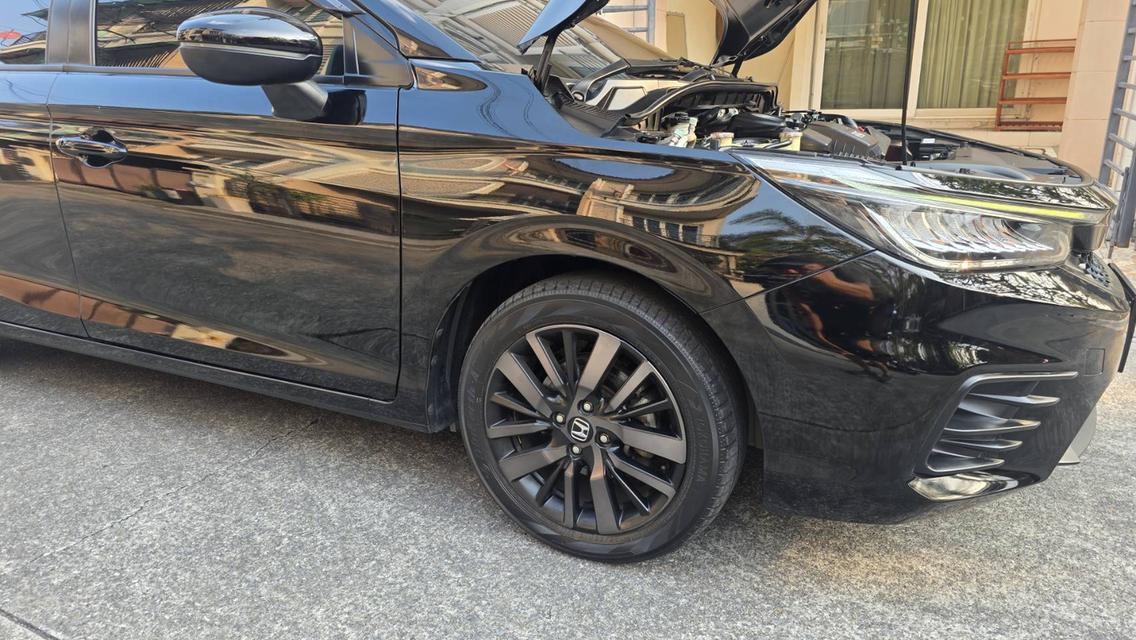 รถยนต์ Honda City Hatchback RS สีดำ มือสอง ปี 2021 รูปที่ 4