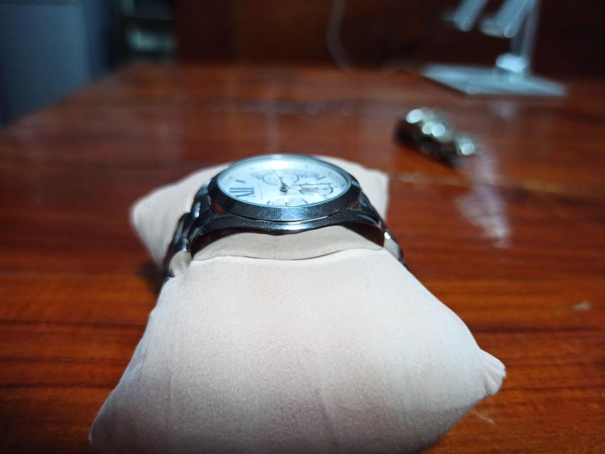 นาฬิกา MICHAEL KORS รุ่น MK6174 Bradshaw Chronograph Quartz สีเงิน สภาพ 90 เปอร์เซ็นต์ สนใจติดต่อTel 0962641384 ภูมิ  4