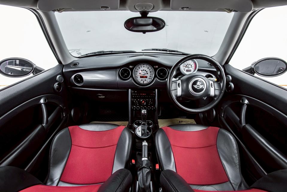 MINI COOPER 1.6 RHD COUPE (R50) 2006 12