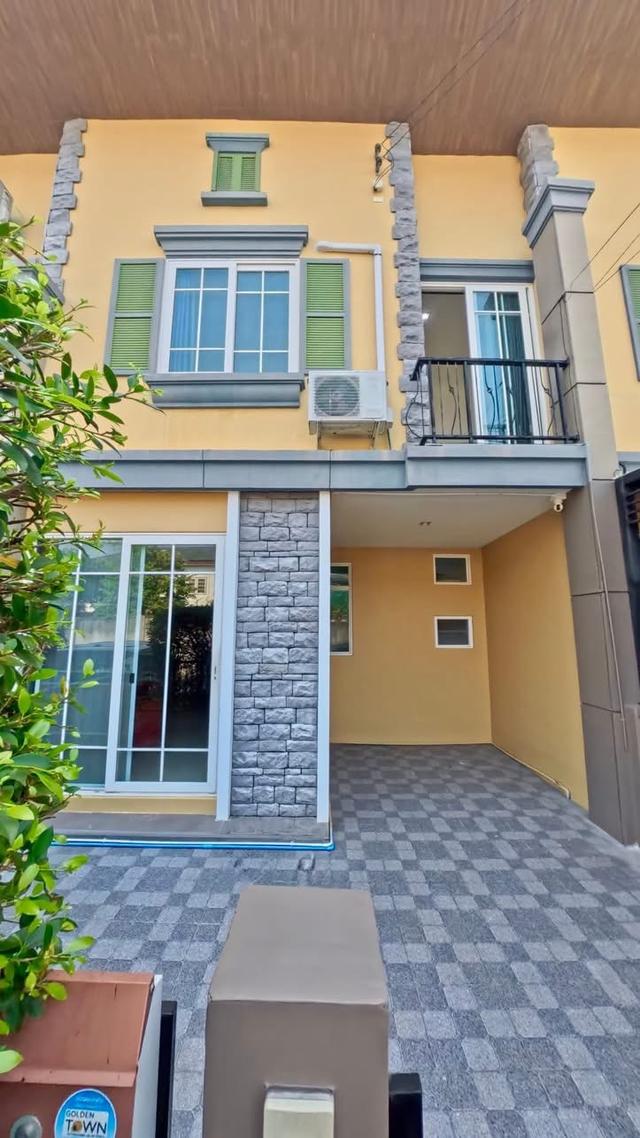 ขาย ทาวน์โฮม 2 ชั้น 4 นอน 2 น้ำ 1 จอด ไทรม้า - ท่าอิฐ หมู่บ้านโกลเด้นทาวน์ รัตนาธิเบศร์-สถานีรถไฟฟ้าไทรม้า 1