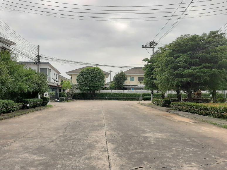 ทาวน์โฮม 2 ชั้น รีโนเวทใหม่ทั้งหลัง ม.พฤกษาทาวน์ เน็กซ์ ลอฟท์ ซ. 8 พุทธมณฑลสาย 4 เนื้อที่ 18.1 ตรว. 3 นอน 2 น้ำ 2 จอด  เหลือ 1.65 ล้าน โทร.085 0732541 20