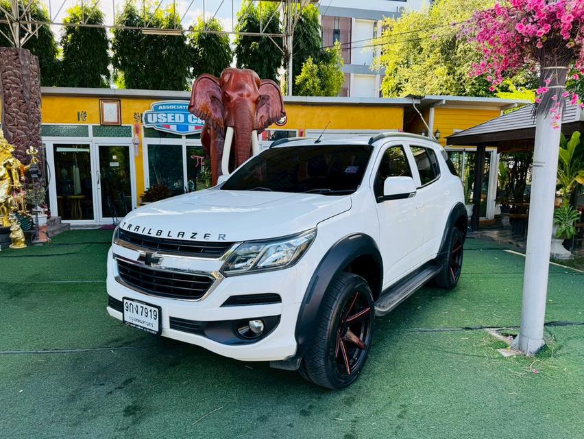 Chevrolet TRAILBLAZER รุ่น LT เครื่อง2.5cc.AUTO ปี 2019 รถ SUV ตัวใหญ่