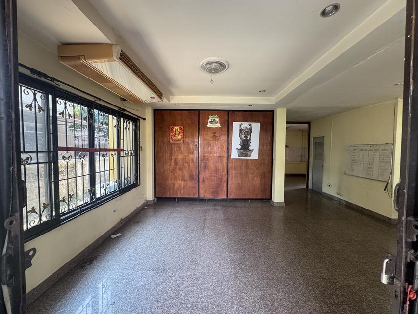 ขายบ้านเดี่ยว 2ชั้น พื้นที่เยอะ ราคาถูก 6