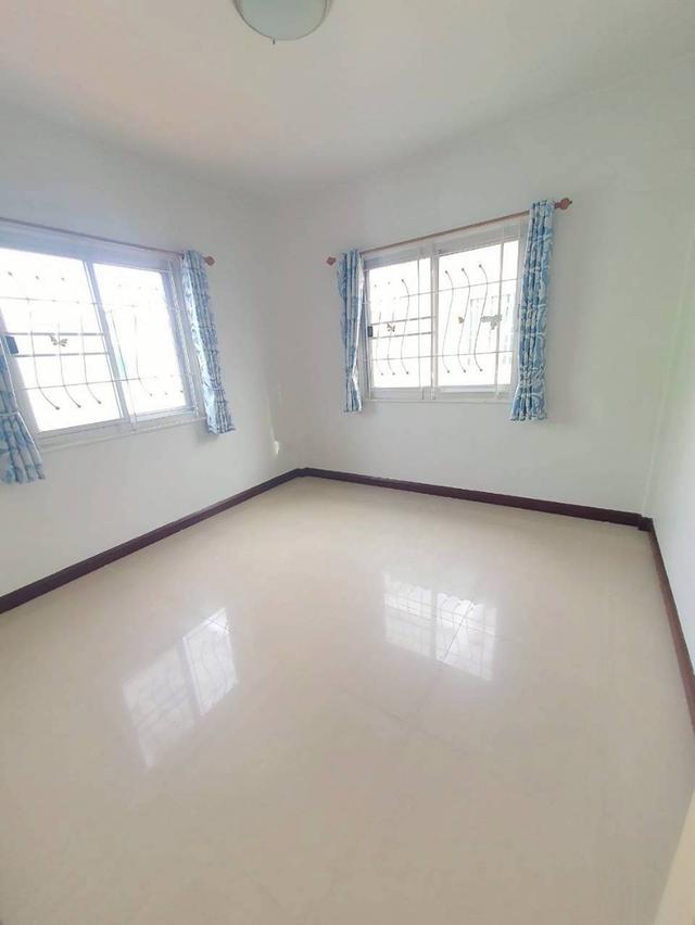 ขายบ้านทาวน์เฮ้าส์มุมด่วน 17