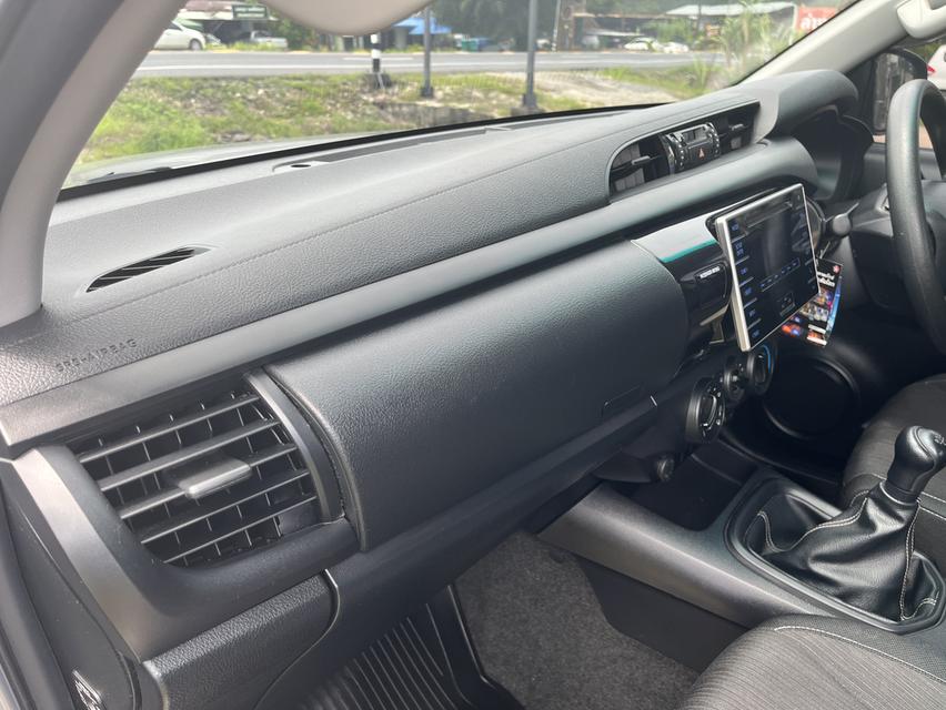TOYOTA Hilux Revo 2.4 J Plus เกียร์ธรรมดา รูปที่ 12