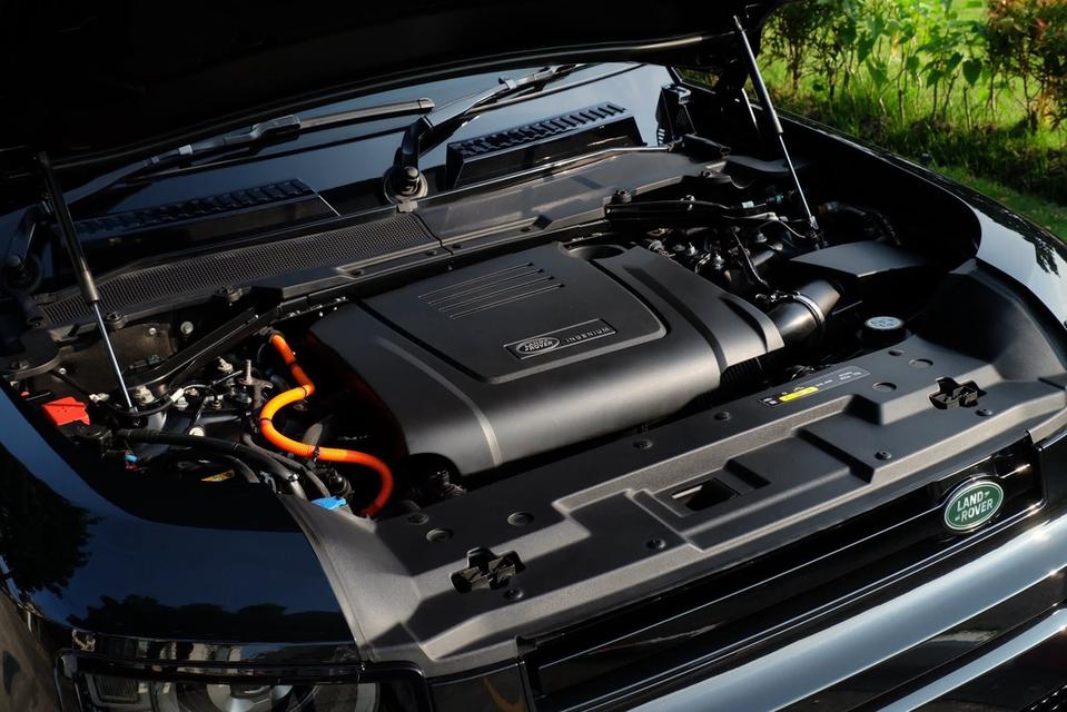 Defender (110) P400e 9