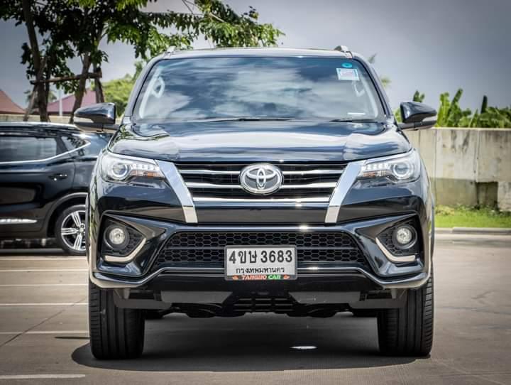 TOYOTA FORTUNER 2.8 TRD Sportivo 4WD เกียร์ออโต้ ปี 2018 2