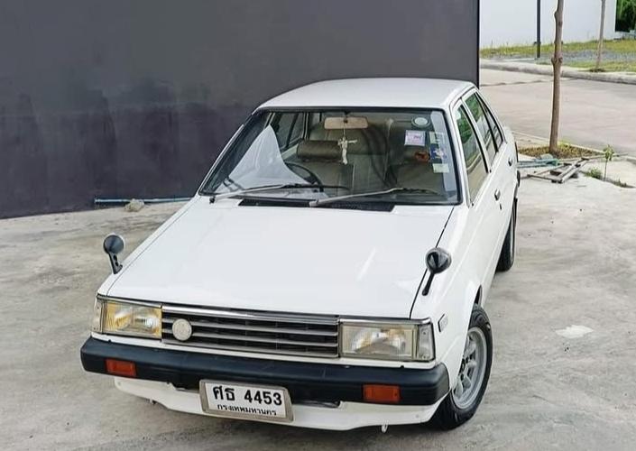 Nissan Sunny 1993 4