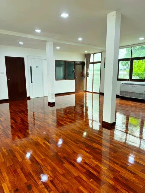 รพ.เกษมราษฎร์ 900 ม. Airbnbรัชดา 6นอน ม.เซ็นจอห์น 2.3 กม. ถ.ประชาชื่น25 MRTบางซื่อ ให้เช่าบ้าน 2 ชั้นหลังใหญ่ 7น้ำ 90 ตร 2