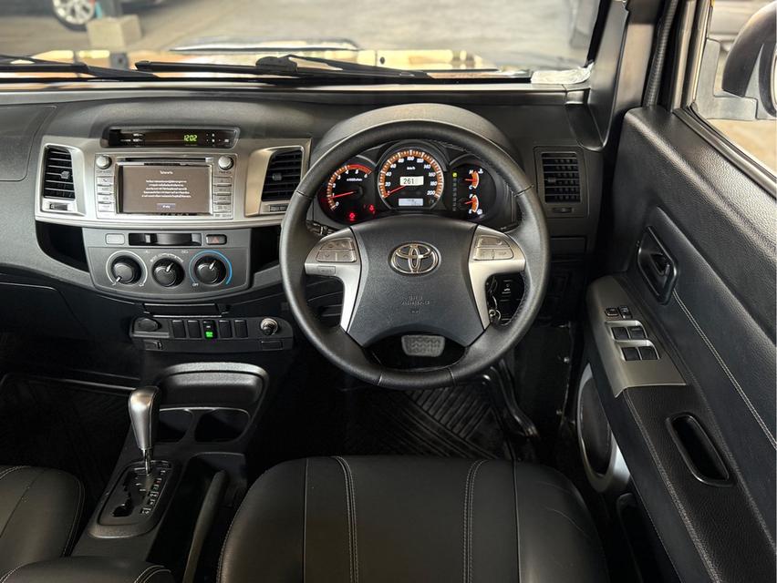 รหัสรถ WRT991 2015 THAI RUNG TRANSFORMER MAX, 2.5 D4D 2WD 11 ที่นั่ง 7